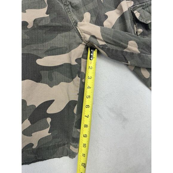 Ecko Unlimited Cargo Shorts Men's Size 36" Camo Street Y2K Baggy Long Hiphop - Picture 7 of 15
